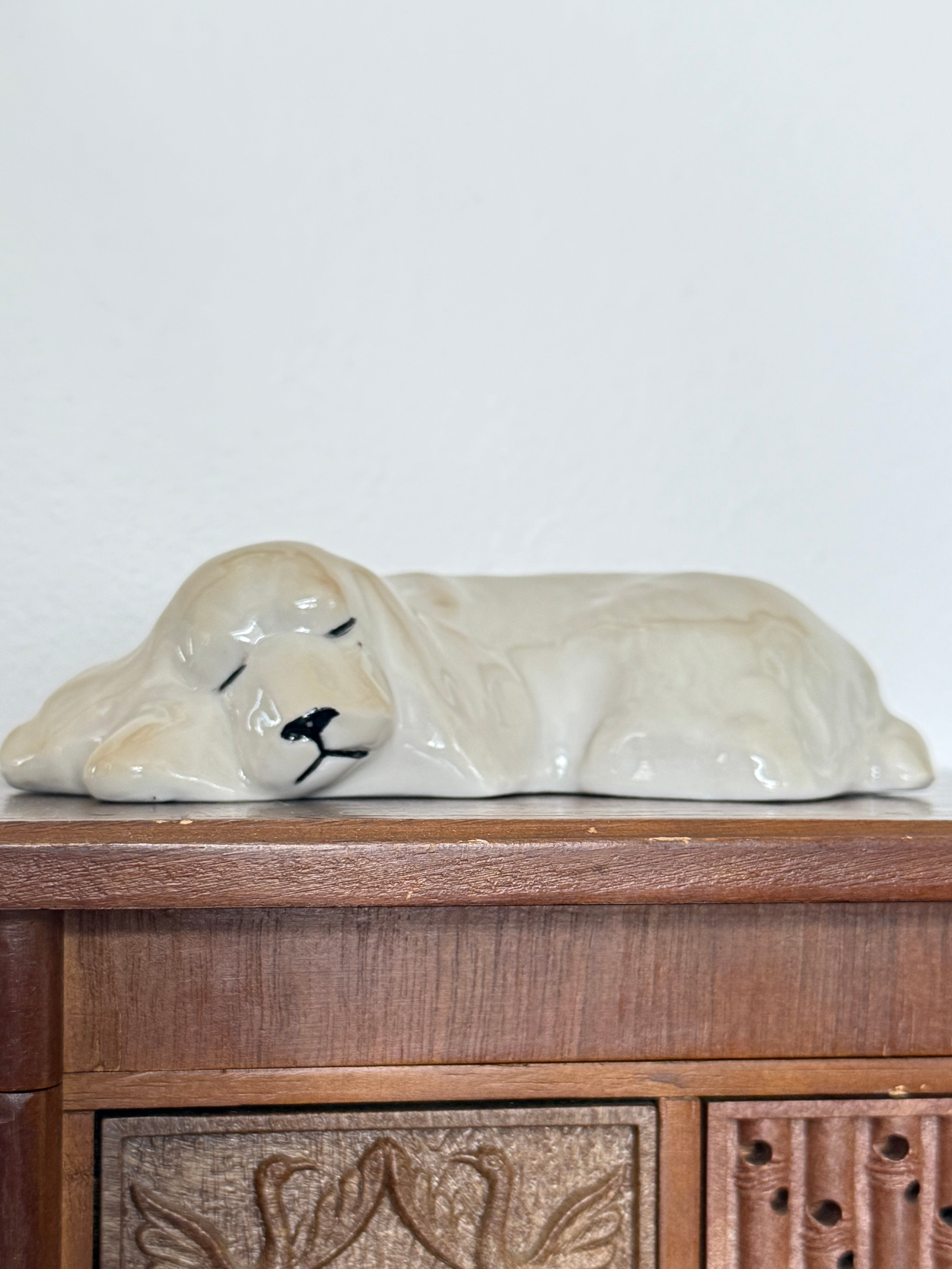 Statues & Figurines