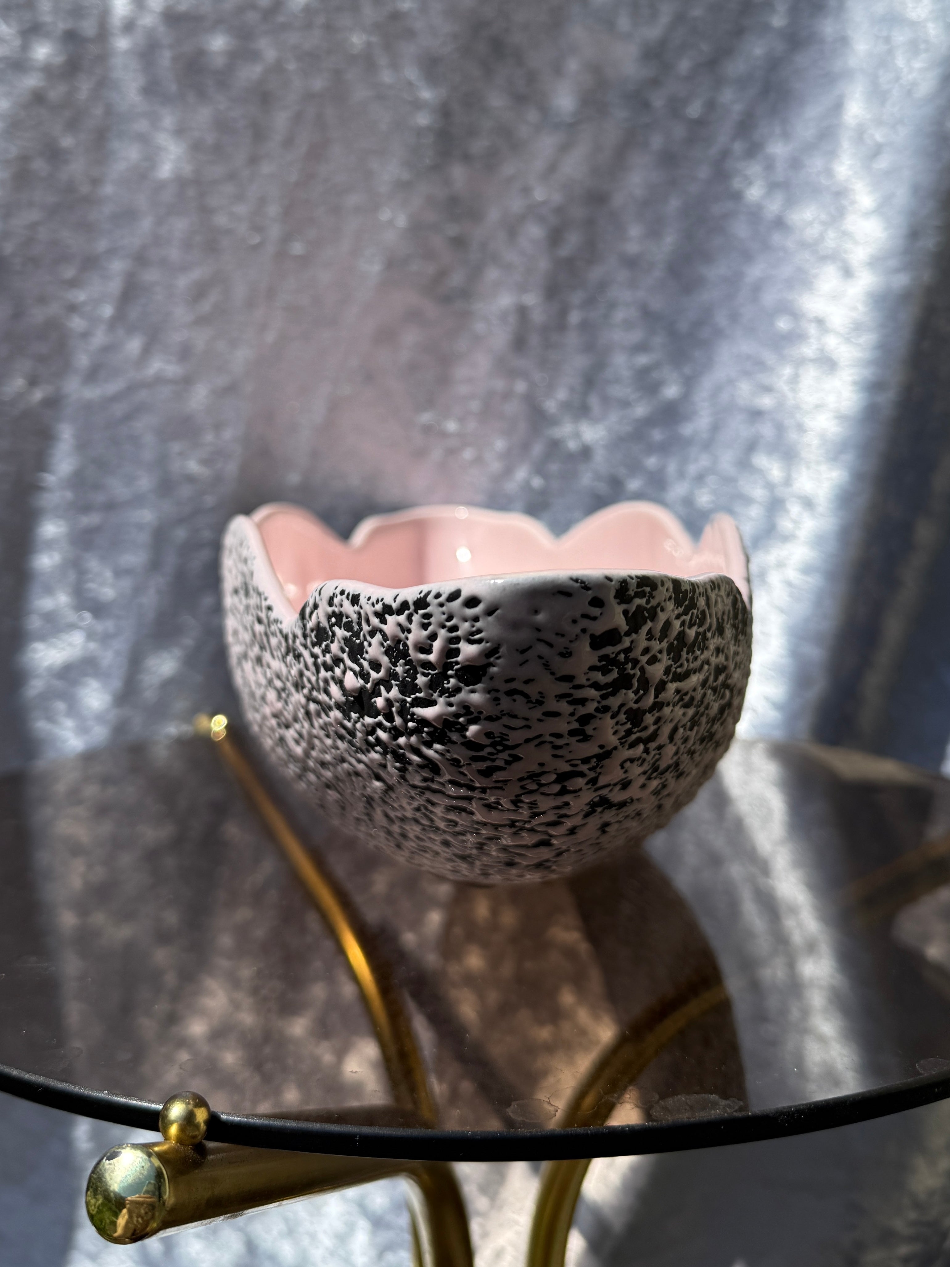 Kenwood Shawnee Ceramic Scalloped Bowl